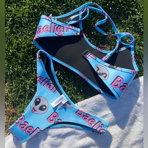 HOAKA SWIM CLEAROUT - Picture 5 of 10